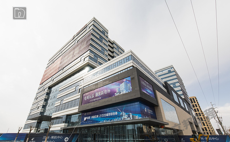 保溫裝飾一體板案例效果圖片【蘭州新區東航國際廣場】