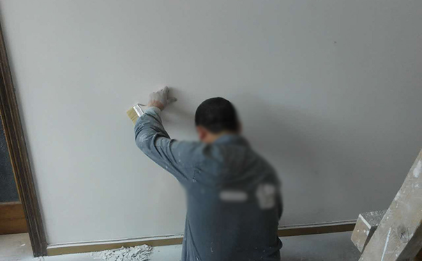 刷墻漆包工包料多少錢一平米？【2023最